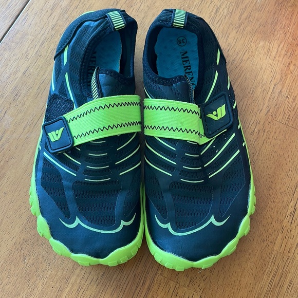 merence Other - Kids Water Shoes Aqua Swim Beach Sports Quick Dry Youth Size 5 big kid